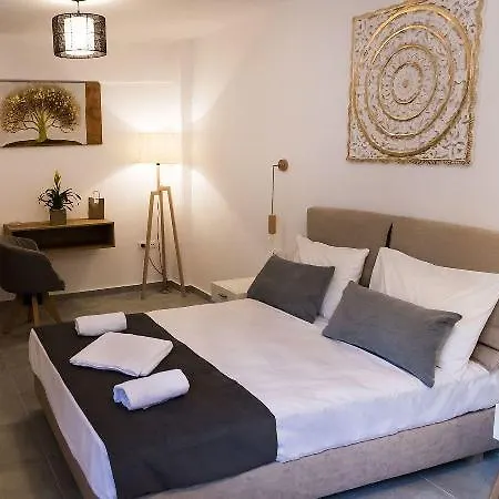 Deluxe 3* Chania (Crete)