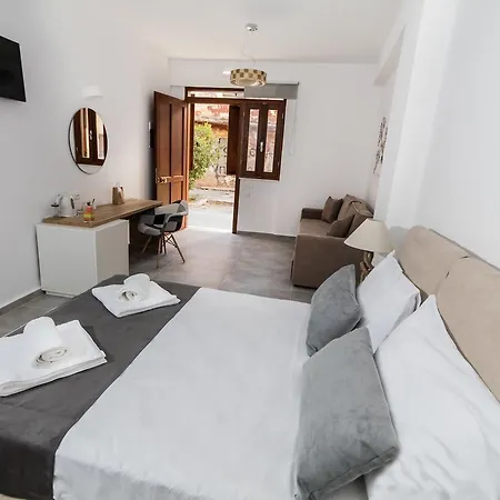 Deluxe Aparthotel 3*
