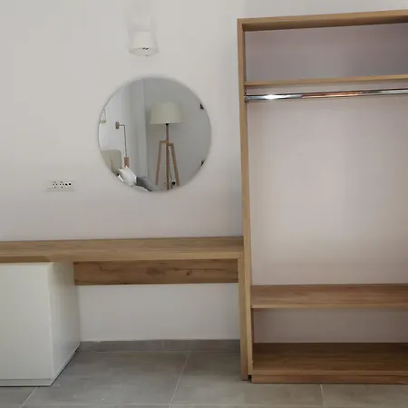 Deluxe Aparthotel 3*