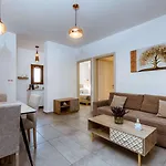 Aparthotel Deluxe 4*