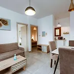 Deluxe Aparthotel 4*