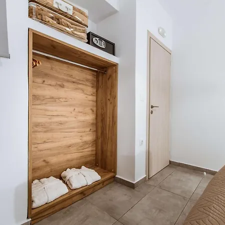 Deluxe Rooms