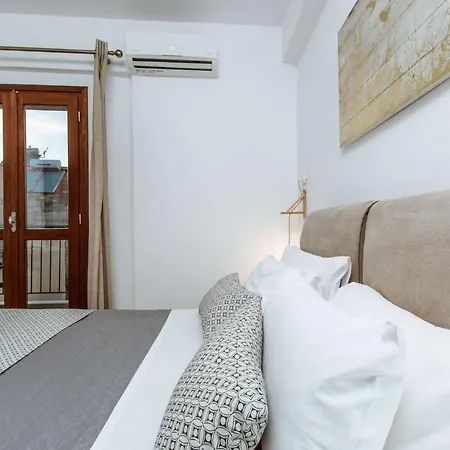 Deluxe Rooms 3*