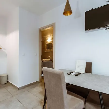 Deluxe Rooms Apartahotel La Canea