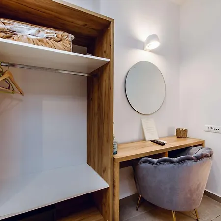 Deluxe Rooms
