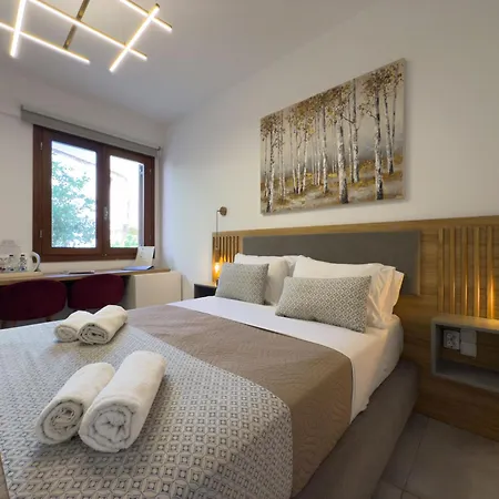 Deluxe Rooms