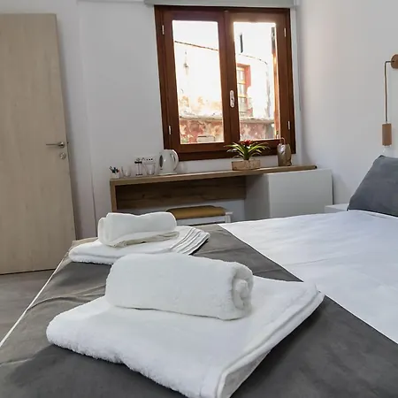 Aparthotel Deluxe Rooms Chania (Crete)