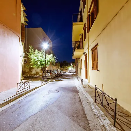 Deluxe Rooms Chania (Crete)