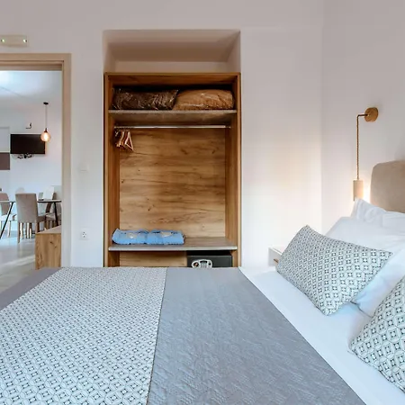 Aparthotel Deluxe Rooms Chania (Crete)