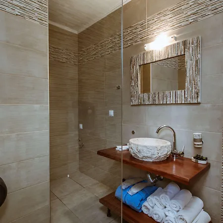 Deluxe Rooms