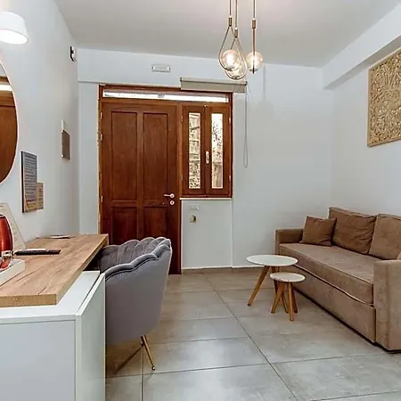 Deluxe Rooms 3*