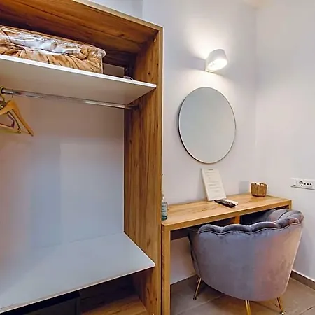 Aparthotel Deluxe Rooms