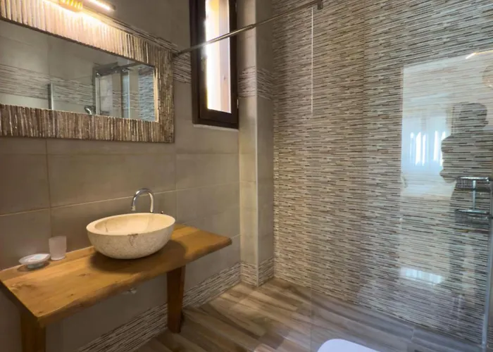 Deluxe Chania (Crete)