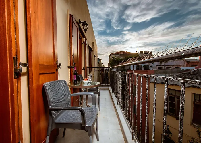 Deluxe 4* Chania (Crete)