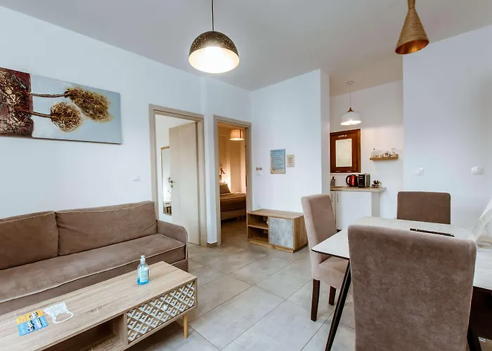 Deluxe Aparthotel 4*