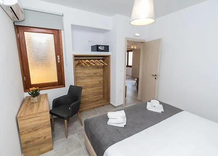 Deluxe Chania (Crete)