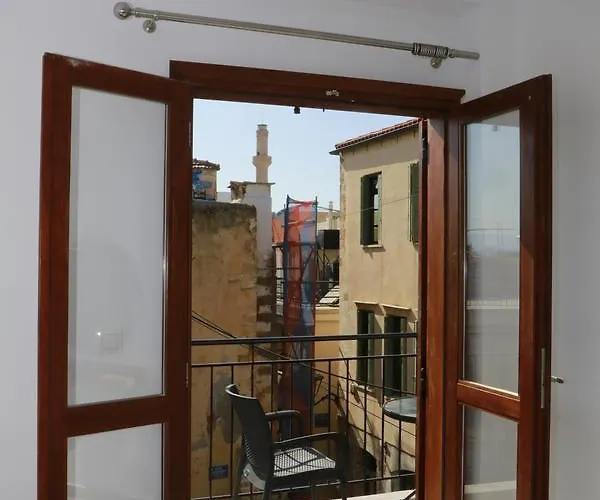 Deluxe 4* Chania (Crete)